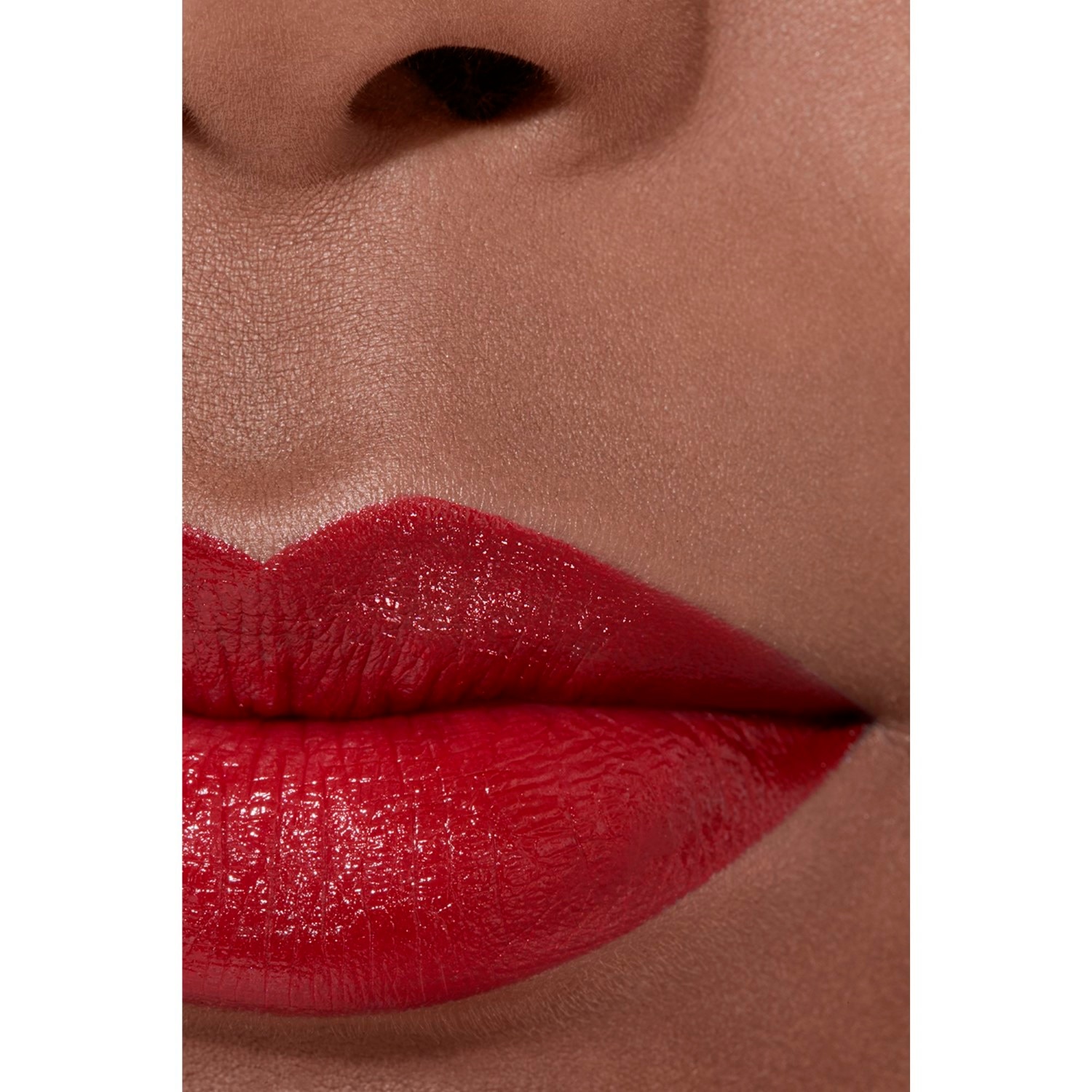LA BARRA DE LABIOS INTENSA